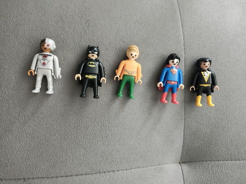 Kinder egg playmobil mini - ,