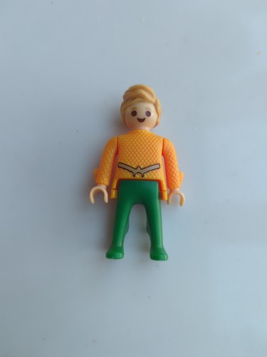 Aquaman kinder egg - dc,